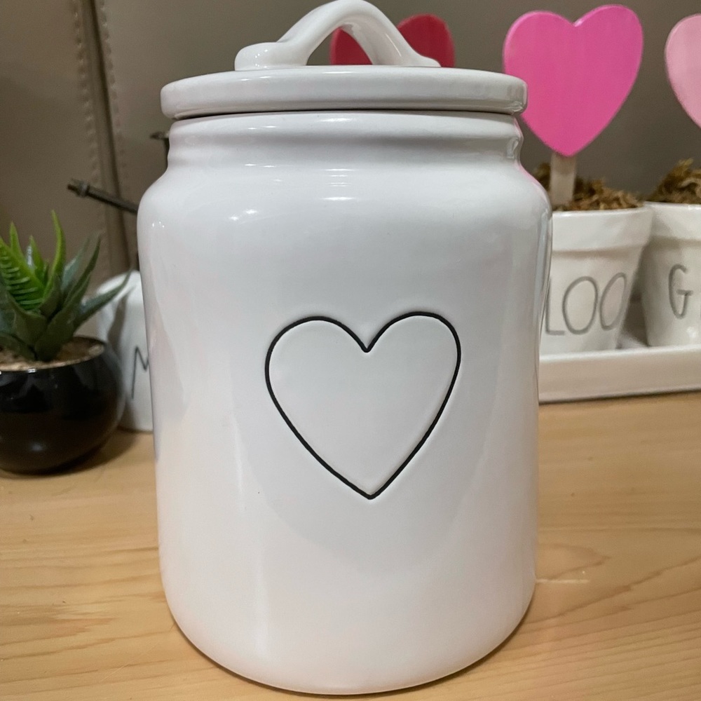 Medium Rae Dunn heart canister